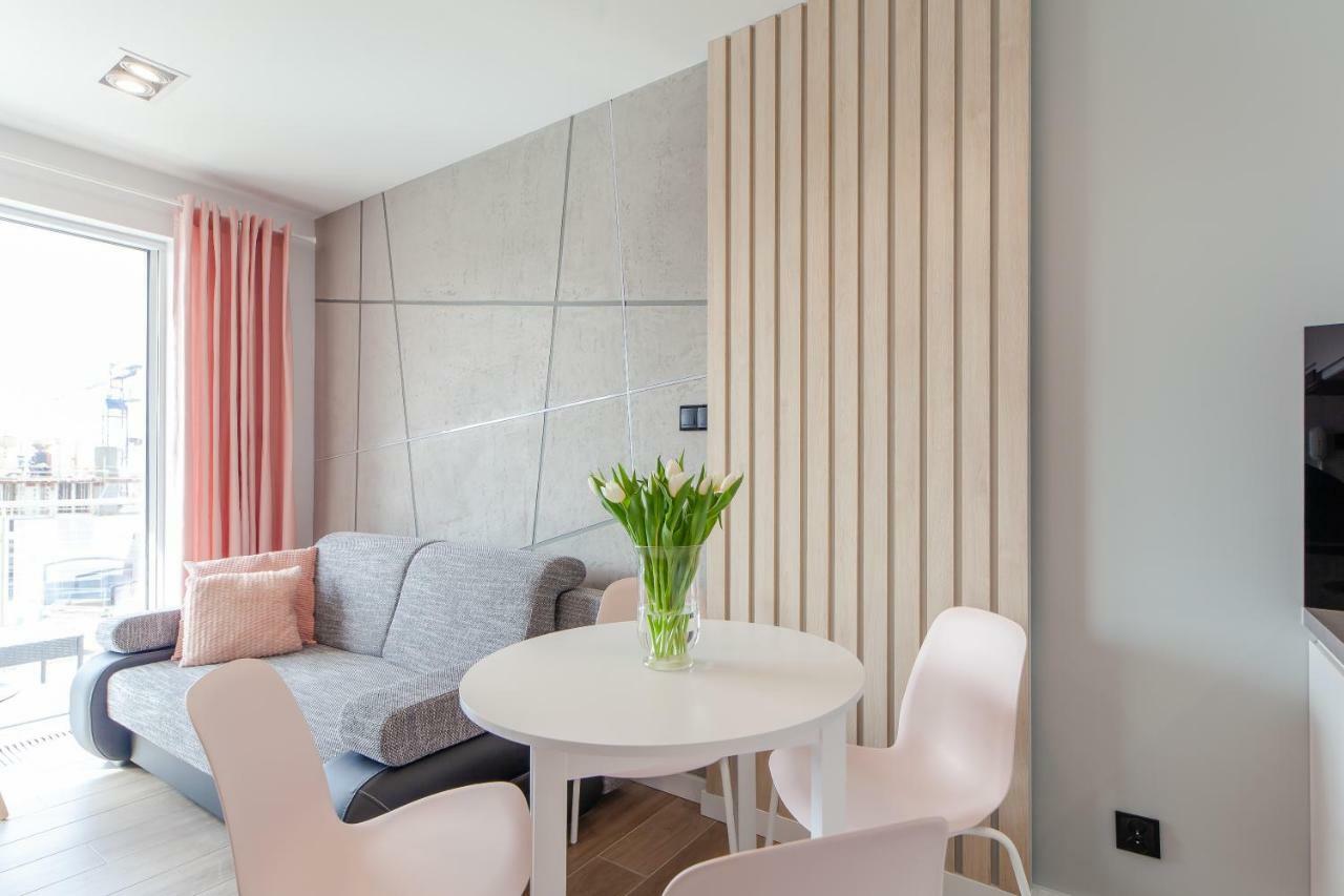 Apartment Pink Flamingo By Noclegi Renters Miedzyzdroje Dış mekan fotoğraf